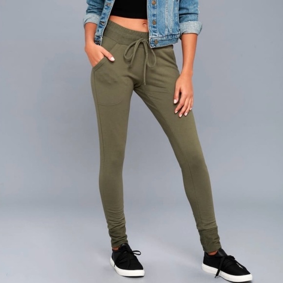 Free People Movement Sunny Skinny Sweatpants in Everest Olive Green Size Large - Picture 3 of 16